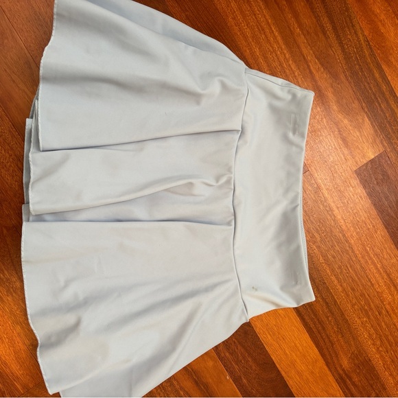 Elegant Light Blue Halara workout Women's Skirt - Picture 2 of 3